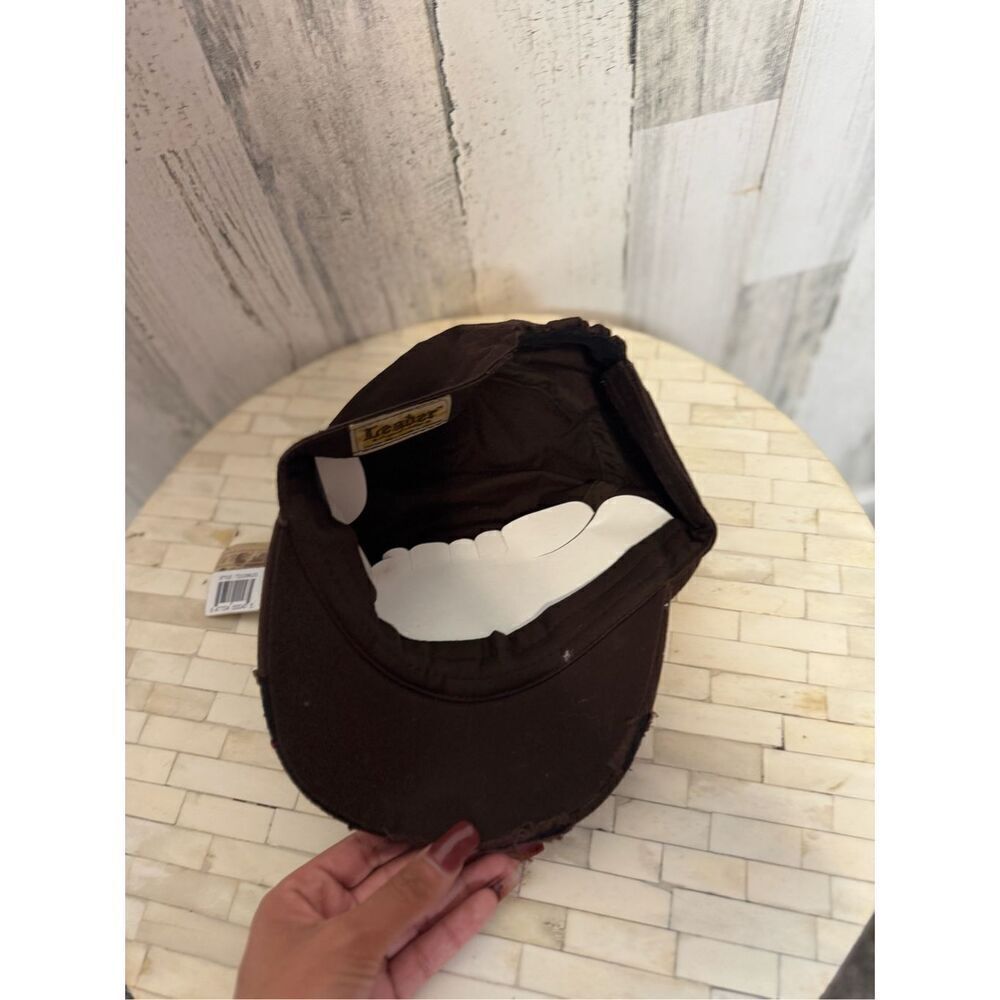 Brown hat  - Picture 4 of 7